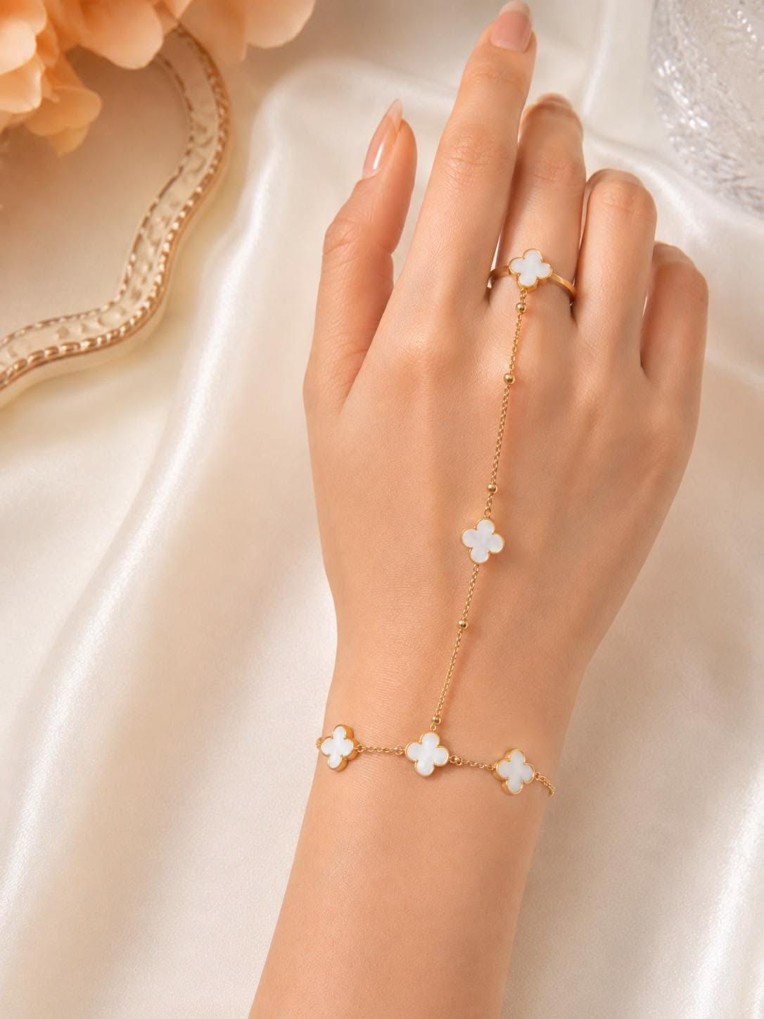 White Clover Hand Chain Bracelet with Ring – Elegant Gold-Tone Jewelry for Women ✨