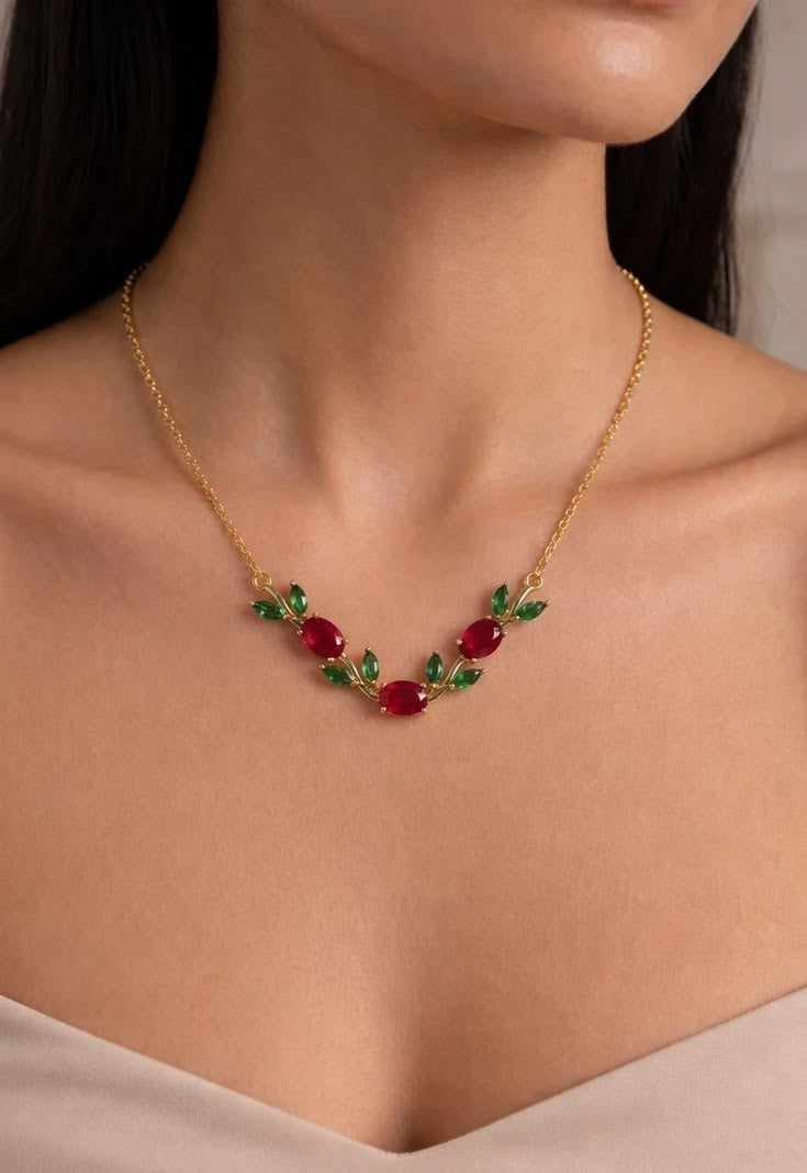 Tulip Blossom Necklace – Elegant Floral Statement Necklace