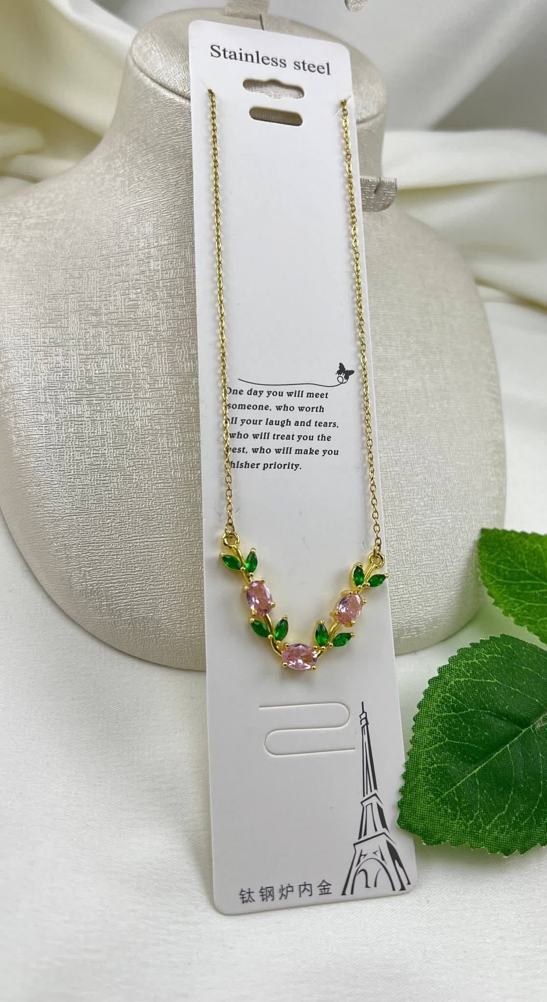 Tulip Blossom Necklace – Elegant Floral Statement Necklace