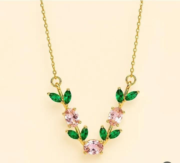 Tulip Blossom Necklace – Elegant Floral Statement Necklace