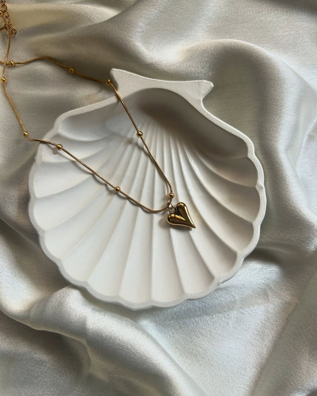 Elegant Heart Pendant Necklace