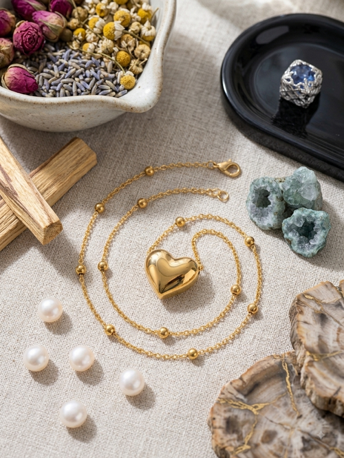 Classic Heart Pendant Necklace