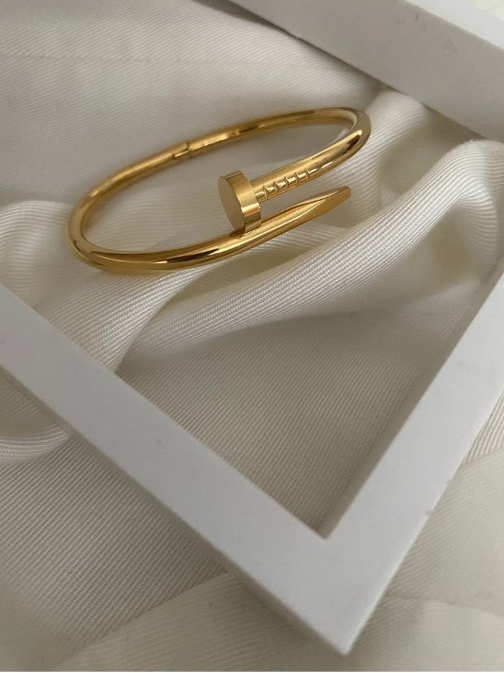 Nail Style Kara Bracelet