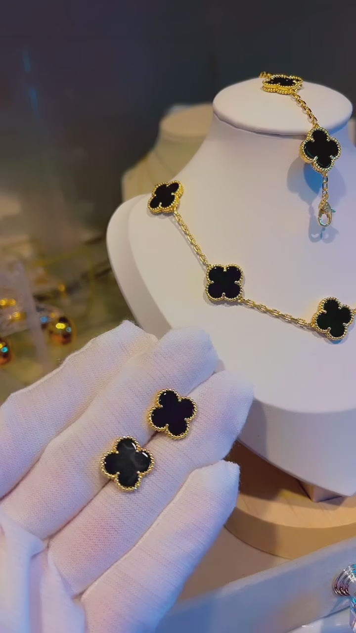 Alhambra Necklace Set for Women in Pakistan | Elegant Jewelry